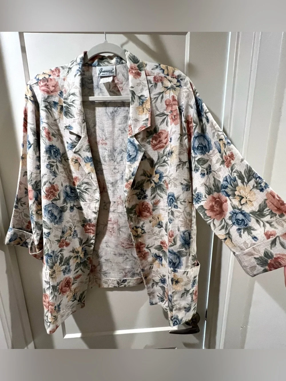 Joanna Vintage Floral Linen Blazer - Picture 3 of 11
